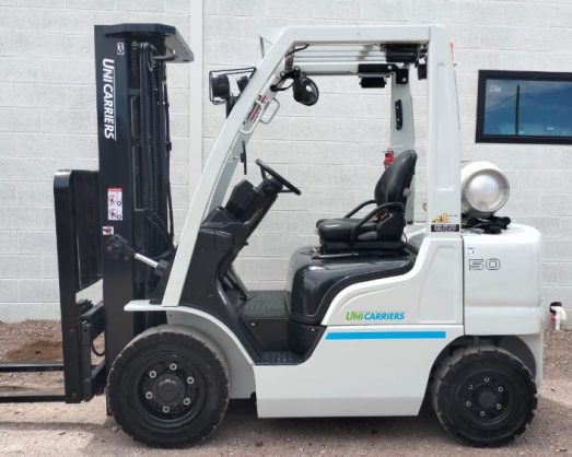 MONTACARGAS UNICARRIERS